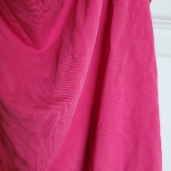 Hot pink cropped halter top - Picture 4 of 8